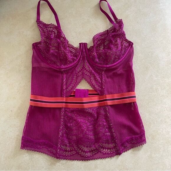 Victoria’s Secret Fuchsia Bustier Lingerie purple women’s size 36D 36 D